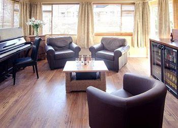 The Lawns Hotel Сэнддаун Экстерьер фото